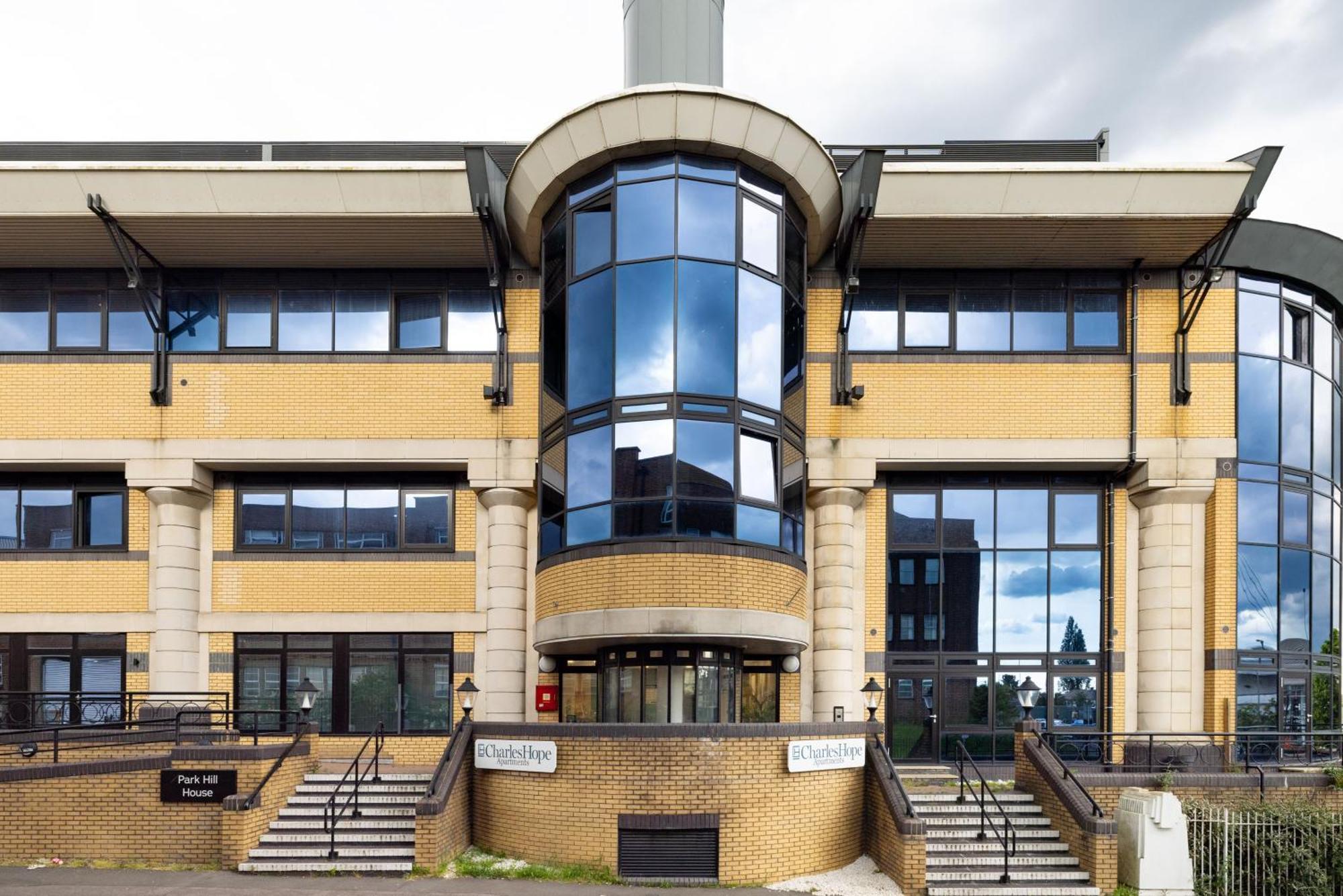 Апартаменты Charles Hope London Брентфорд Экстерьер фото
